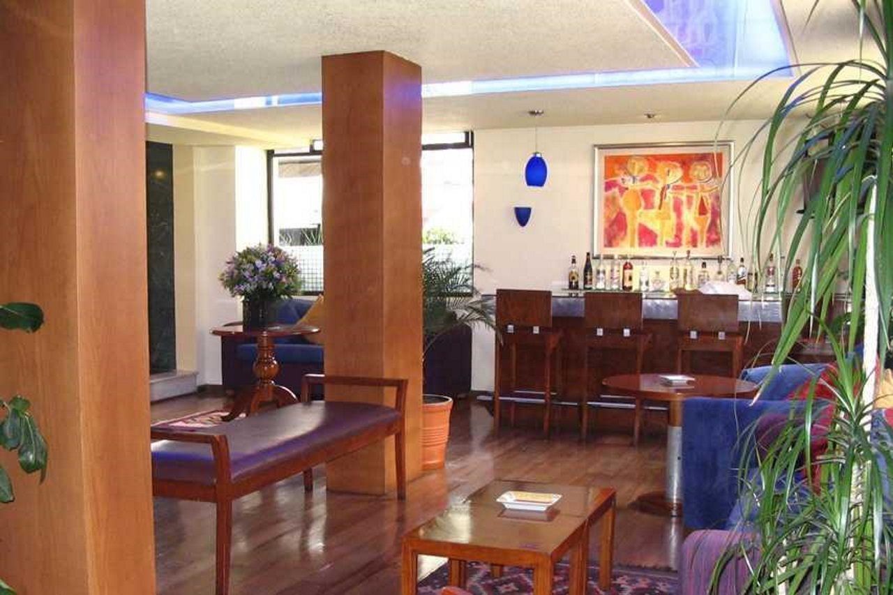 Exe Suites San Marino Ciudad de México Exteriér fotografie The lounge at the airport